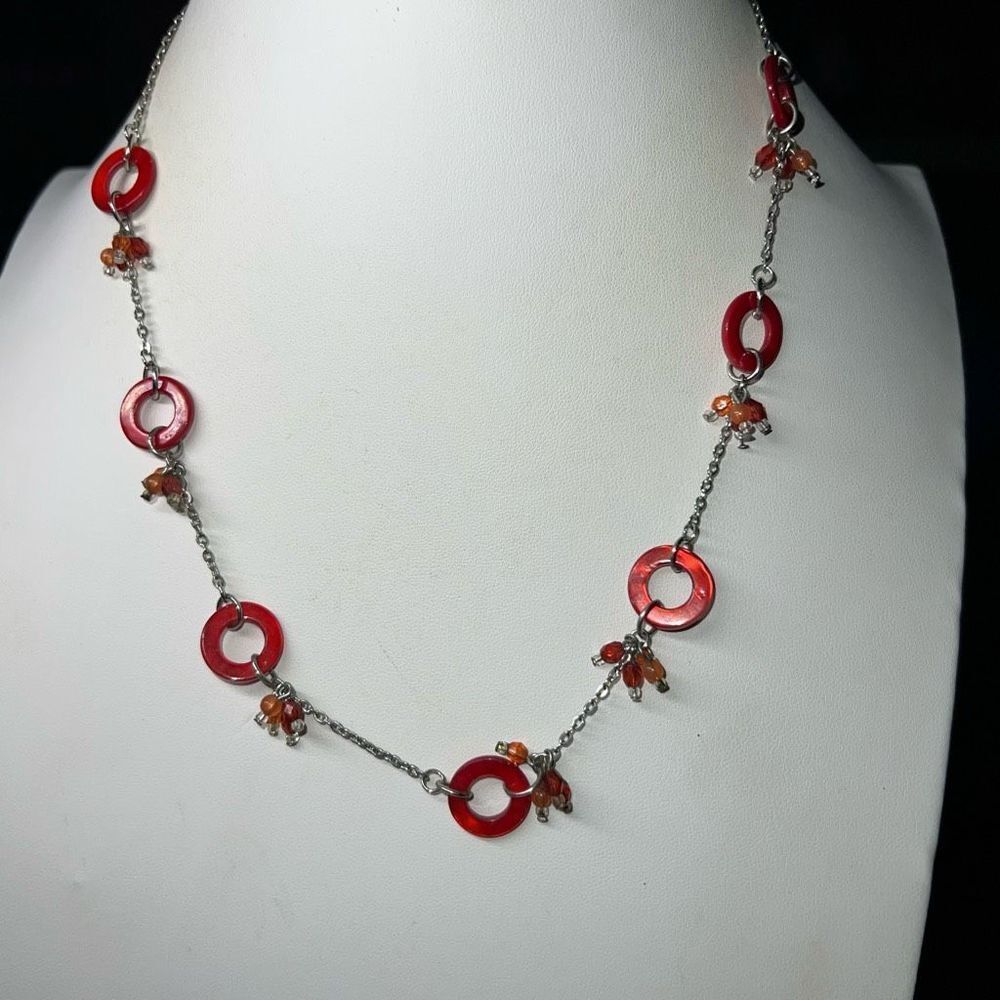 Bijoux Terner Red Lucite Disc And Bead Station Necklace 15$